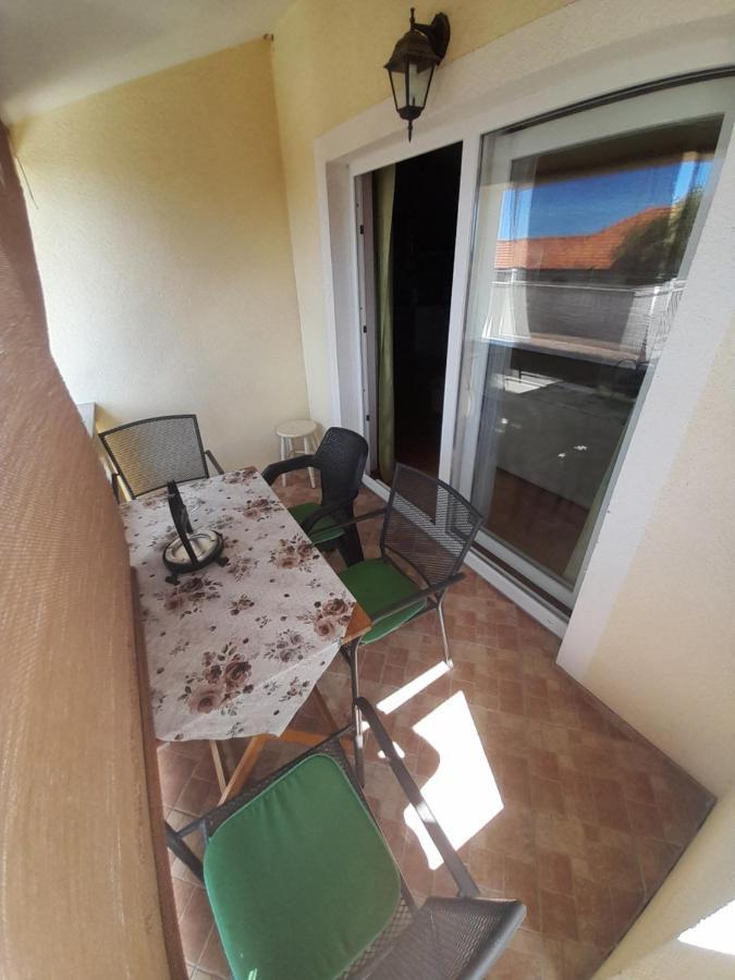 Apartment Dukic Sveti Filip i Jakov Exterior photo